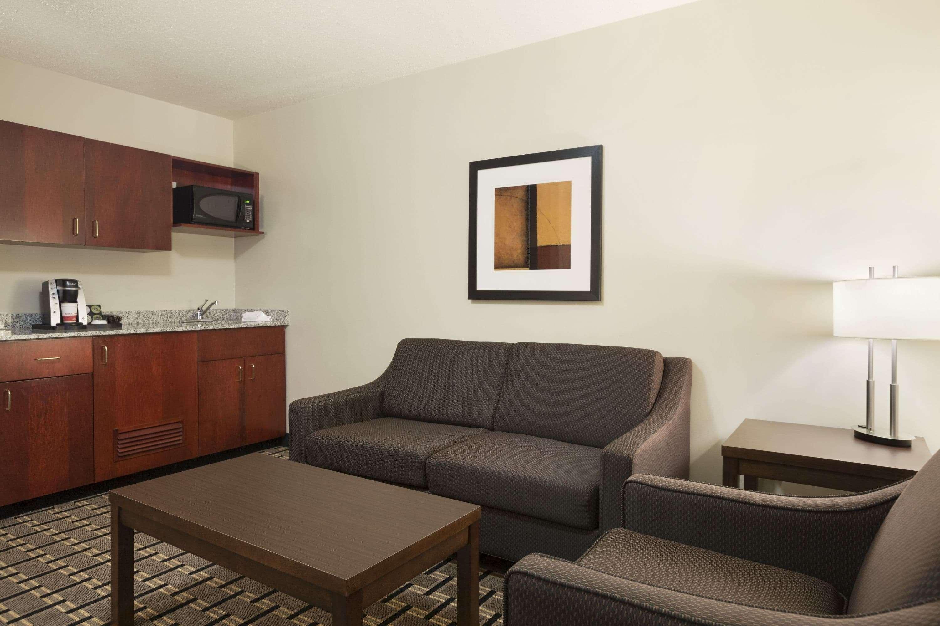 Ramada By Wyndham Edson Hotel Exterior photo