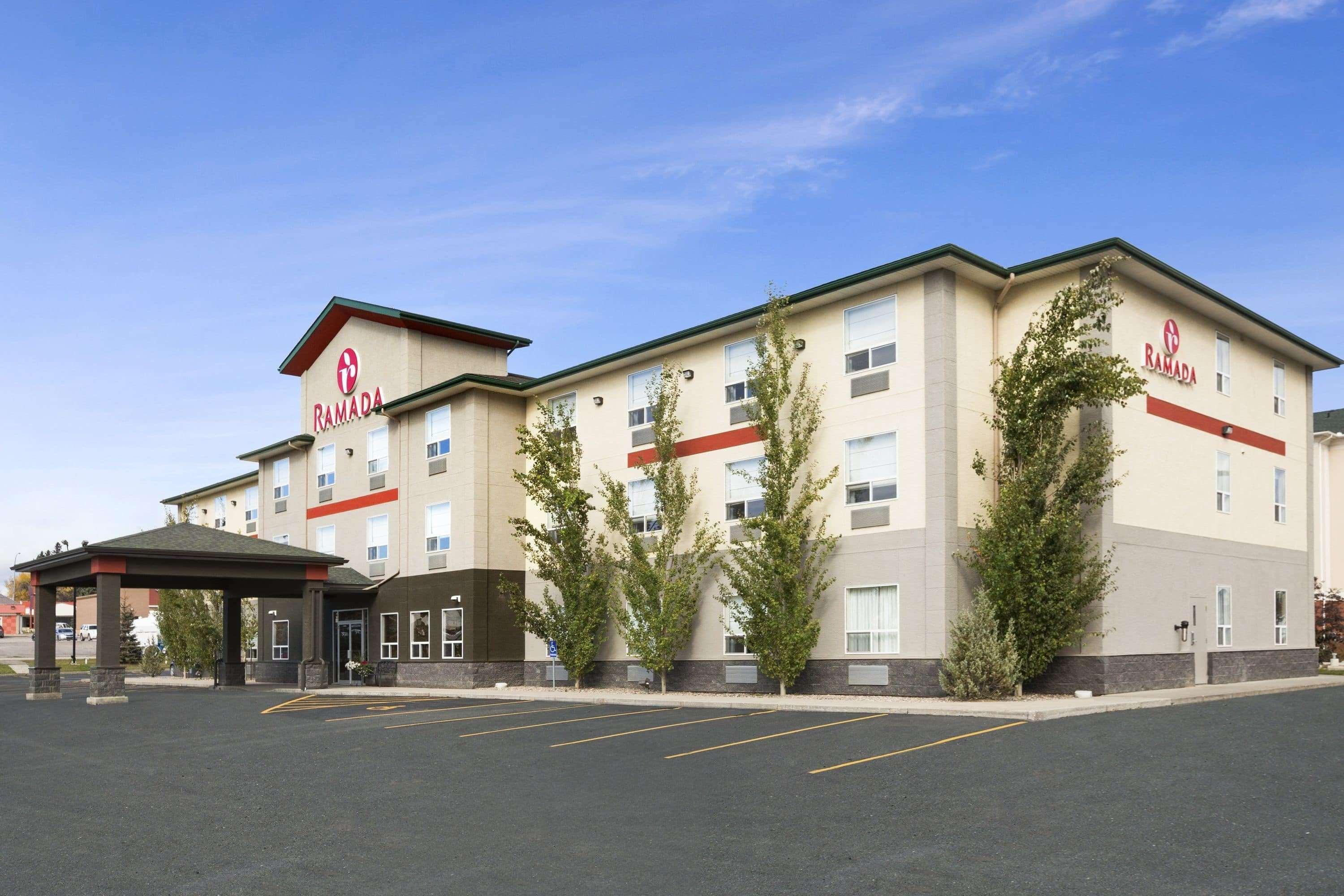 Ramada By Wyndham Edson Hotel Exterior photo